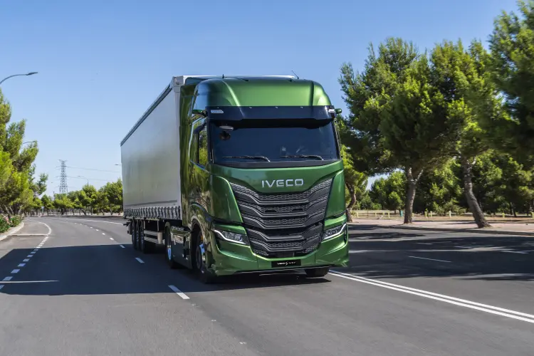 IVECO S-WAY