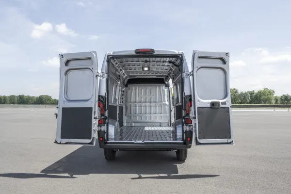 IVECO breidt elektrische line-up uit met compacte eJolly en volumemodel eSuperJolly