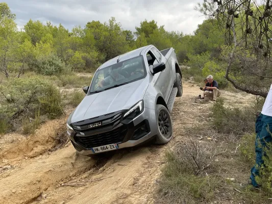 Isuzu D-Max MY26: meer dieselpower én een elektrische aandrijflijn