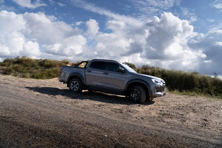 ISUZU D-Max Electric