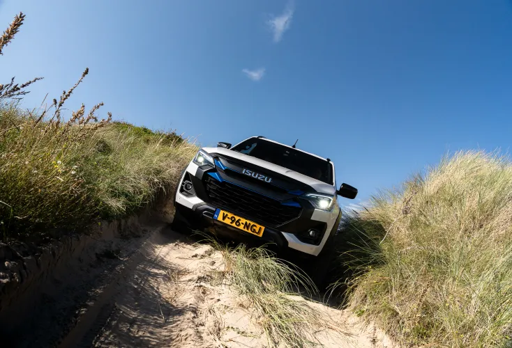 ISUZU D-Max Electric