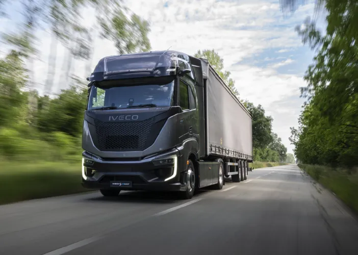 IVECO S-eWAY ARTIC