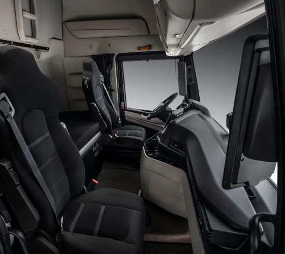 IVECO S-WAY